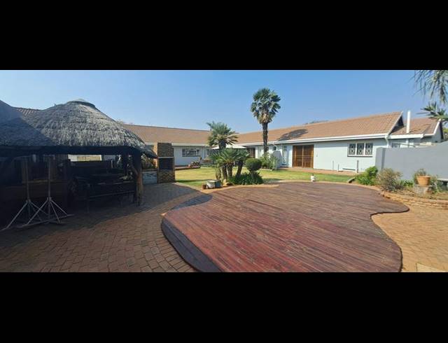 4 BEDROOM HOUSE FOR SALE IN SUNAIR PARK